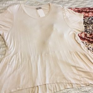 Wonderly  Woman’s  plus size 3x Oatmeal top